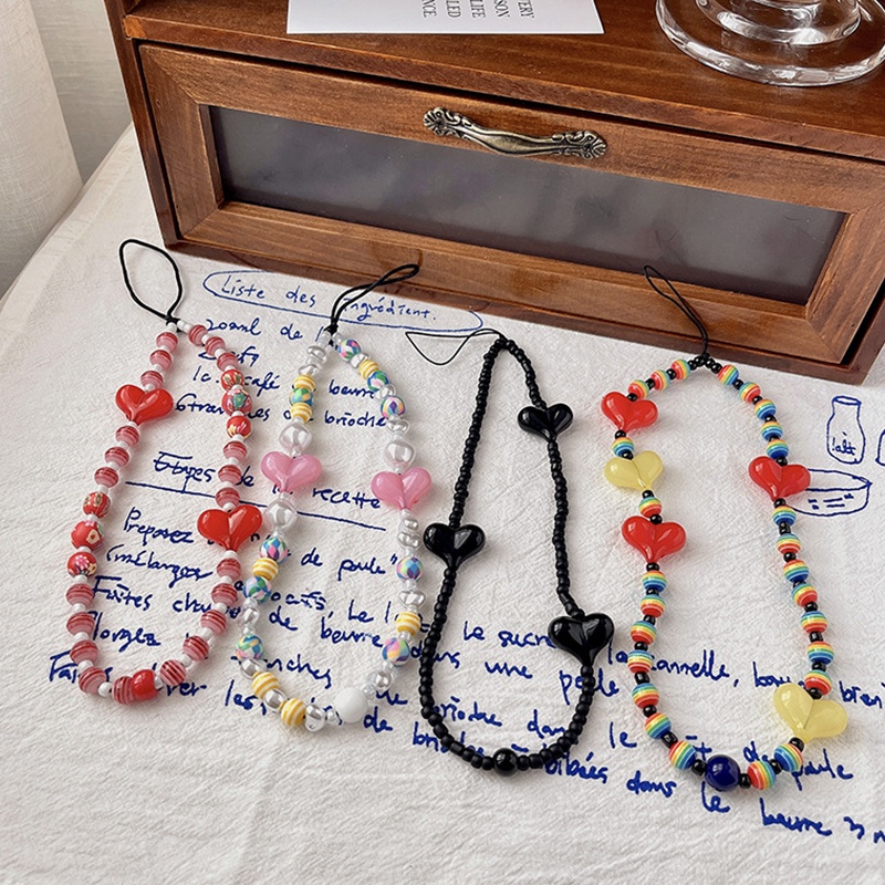 Dây Đeo Điện Thoại Xâu Hạt Hình Trái Tim Nhiều Màu Hàn Quốc Jennie Giống Nhau