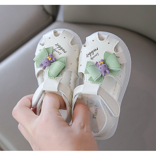 Giày tập đi em bé gái chống trơn đế mềm chống vấp họa tiết Dâu Tây  cho bé từ 6 tháng đến 24 tháng