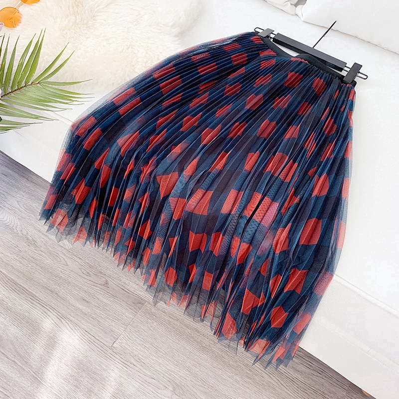 Chân váy xếp li lưng cao họa tiết kẻ sọc | BigBuy360 - bigbuy360.vn
