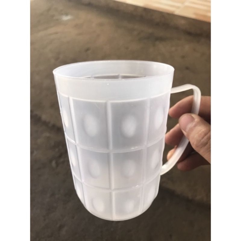 Ly nhựa uống nước, bia, nước ngọt