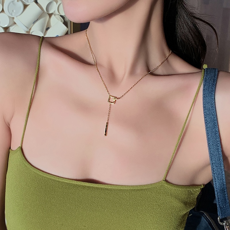 Vòng cổ titan nữ dây chuyền titan không gỉ thiết kế mặt vuông đơn giản phong cách thời trang ins hàn quốc