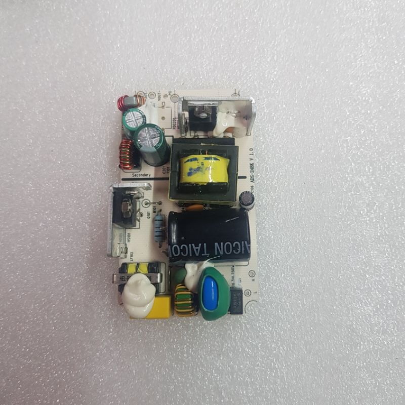 Mạch nguồn quạt tích điện 12V