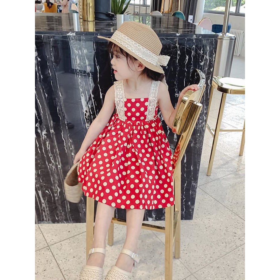 Váy chấm bi vai pha ren