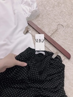 Chân váy bi xếp li tầng