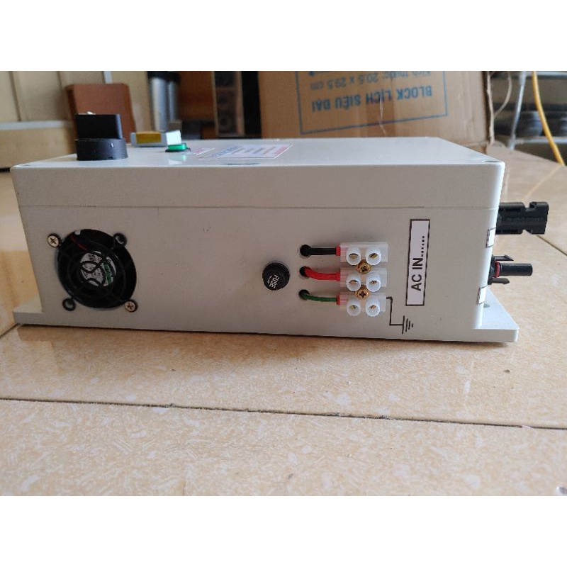 INVERTER CHẠY TRỰC TIẾP TỪ PIN MẶT TRỜI CÓ BÙ LƯỚI CÔNG SUẤT 3KVA LIÊN TỤC.