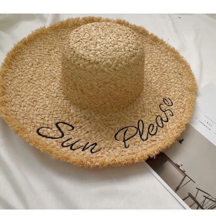 Mũ cói đi biển - Raffia vành rộng viền tua rua - thêu chữ SunPlease