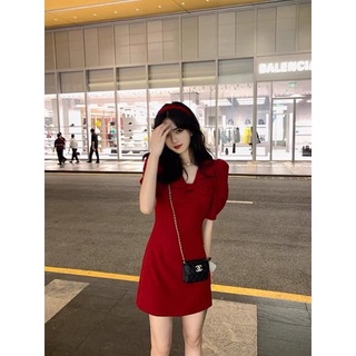 Đầm nhung đỏ nơ ngực dáng suông