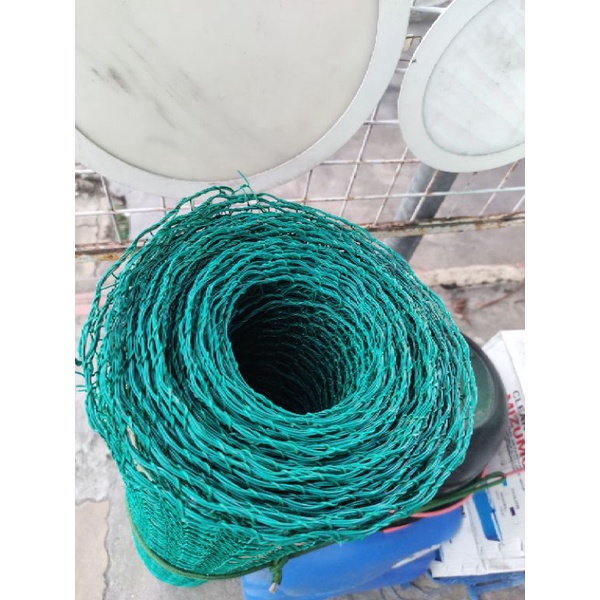 cuộn lưới kẽm bọc nhựa khổ 1m nặng hơn 6kg