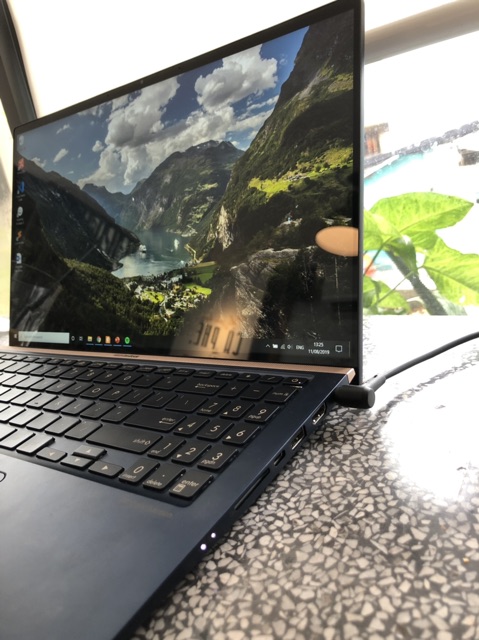 Laptop Asus Zenbook UX533 - Như mới