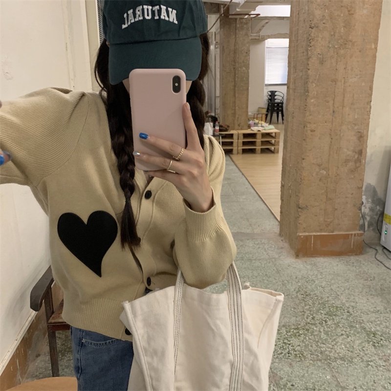 Áo len tay dài họa tiết trái tim thời trang Hàn Quốc cho nữ