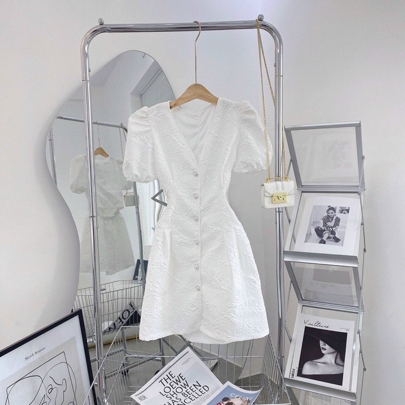 🆙🆙🆙 Váy gấm nổi viền ngọc xinh