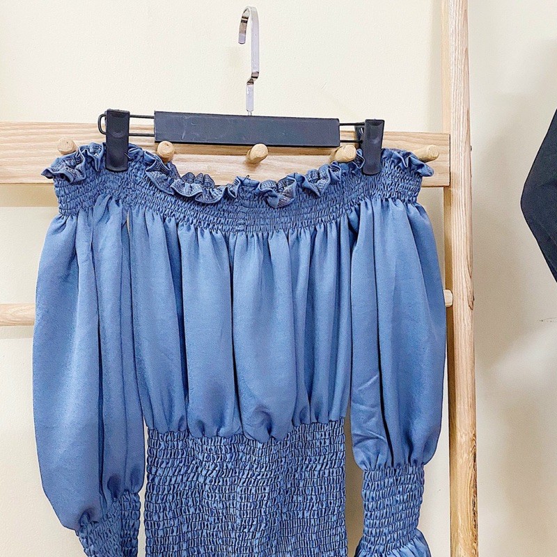 [Mã FAMARAL1 giảm 10K đơn 50K] Đầm xinh MIRAL DRESS thiết kế trễ vai hở vai quyến rũ bo chun tay áo và phần eo co giãn | BigBuy360 - bigbuy360.vn