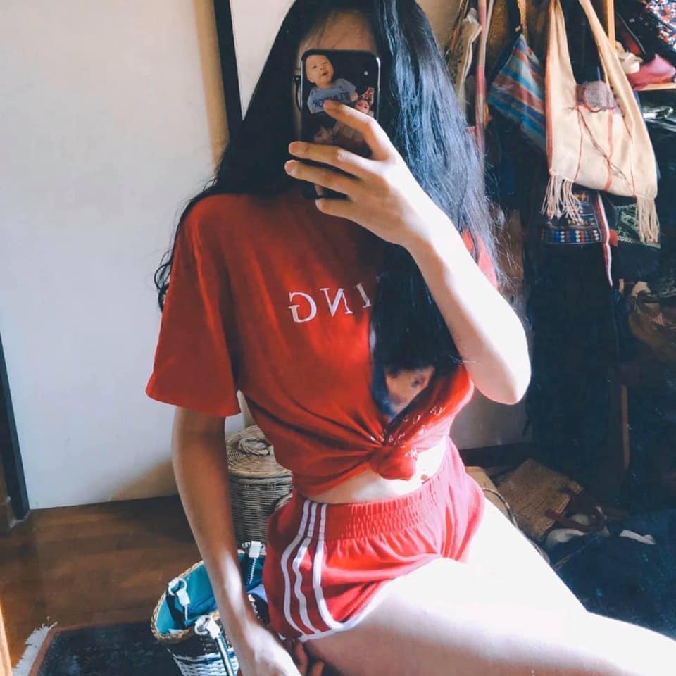 Quần Short Nữ - Quần đùi đen đỏ kẻ sọc Sporty LE47 | BigBuy360 - bigbuy360.vn