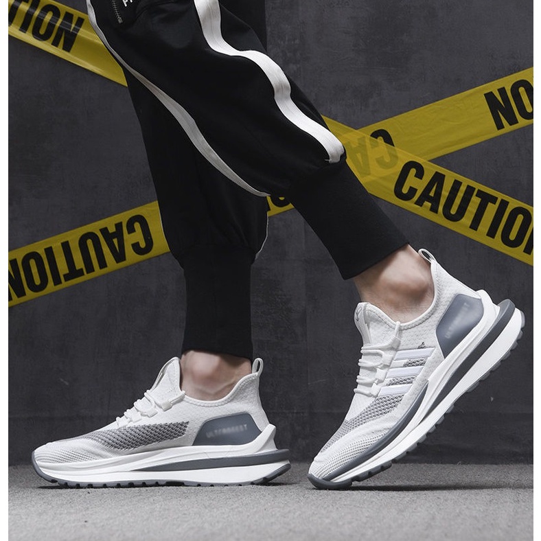 Giày thể thao nam 618 có 2 màu đen trắng vải mềm đế cao su sử dụng đi học đi làm thể dục chạy bộ tập gym đẹp giá rẻ 2021