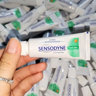 Kem đánh răng Sensodyne Fresh Mint 18g