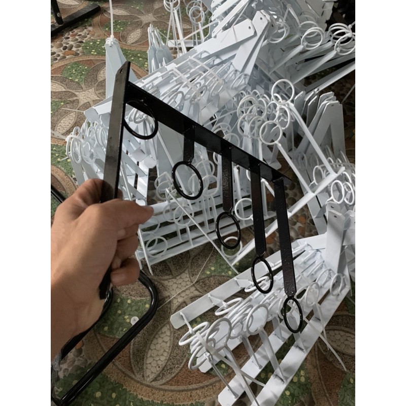 Kệ giọt nước treo quần áo