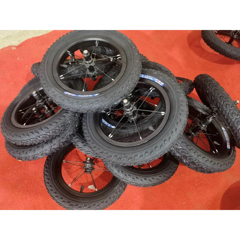 Bánh hơi xe thăng bằng, xe đạp