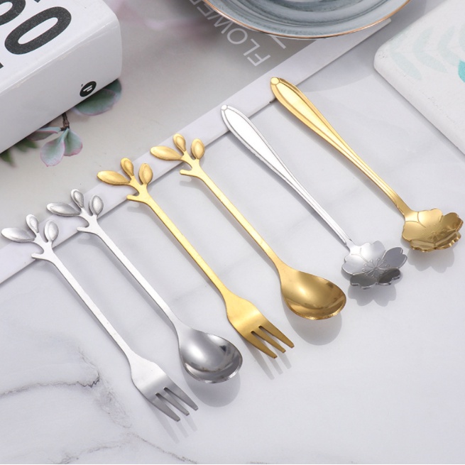 Thìa cafe muỗng cafe thìa dài uống trà inox cán dài cao cấp hai màu vàng bạc sang trọng tinh tế F01