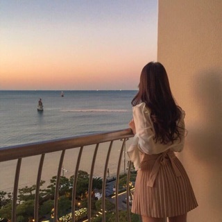Sét váy+ áo sơ mi tiểu thư
