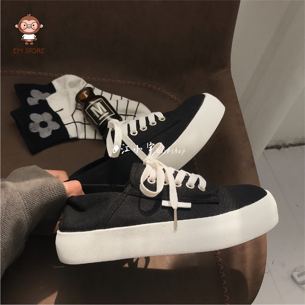 GIÀY SNEAKER VINTAGE TRẮNG ĐEN 2021 ĐẾ BÁNH MÌ ÊM CHÂN DỄ PHỐI ĐỒ 3CM