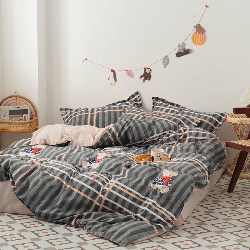 [ RẺ VÔ ĐỊCH ] Bộ chăn ga Cotton Poly họa tiết gấu kẻ mẫu mới - Hàng nhập khẩu ( Có kèm ảnh thật )
