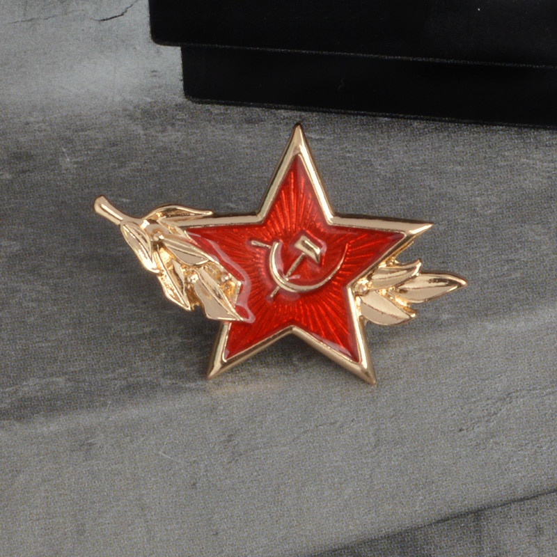 Huy hiệu cài áo hình búa liềm Nga