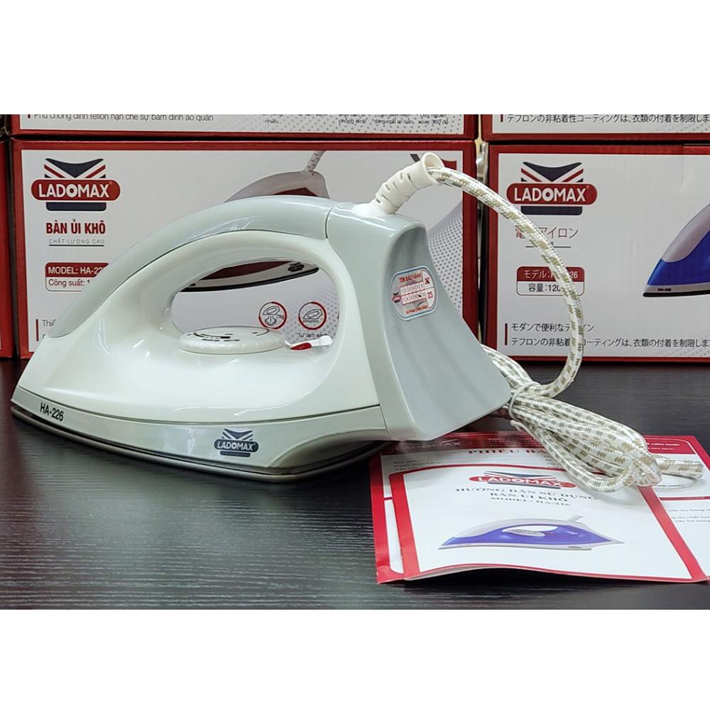 Bàn ủi khô Ladomax HA-226 mặt đế chống dính, tự điều chỉnh duy trì nhiệt ổn định, ủi áo lông, len