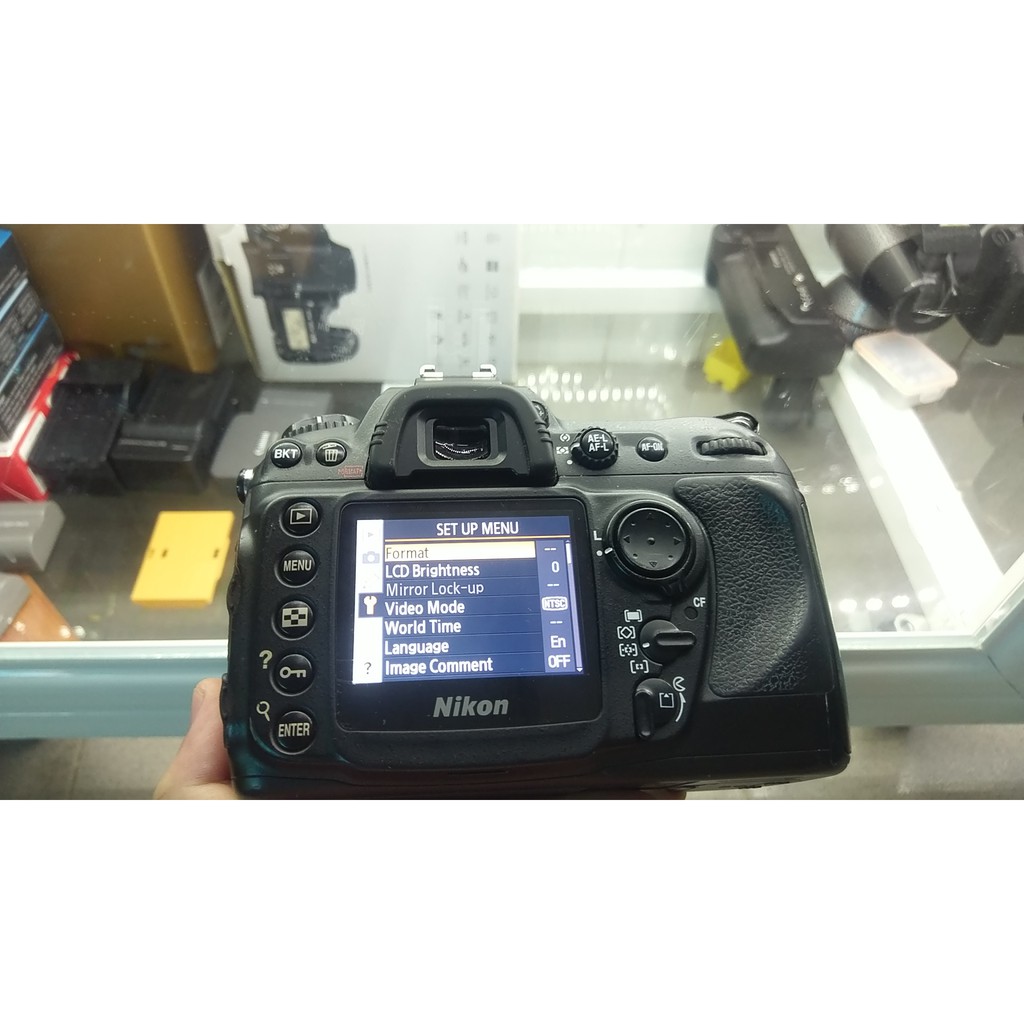 Máy Ảnh ống kính rời kĩ thuật số Nikon D200 . | BigBuy360 - bigbuy360.vn