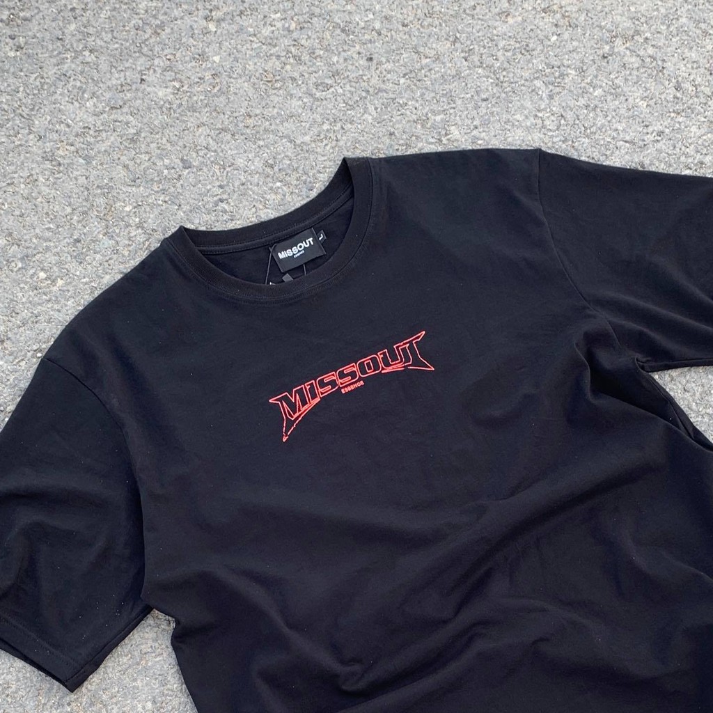 ÁO THUN BLACK AND WASH LINE TEE