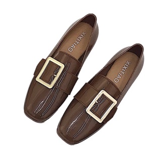Loafer khoá bản to