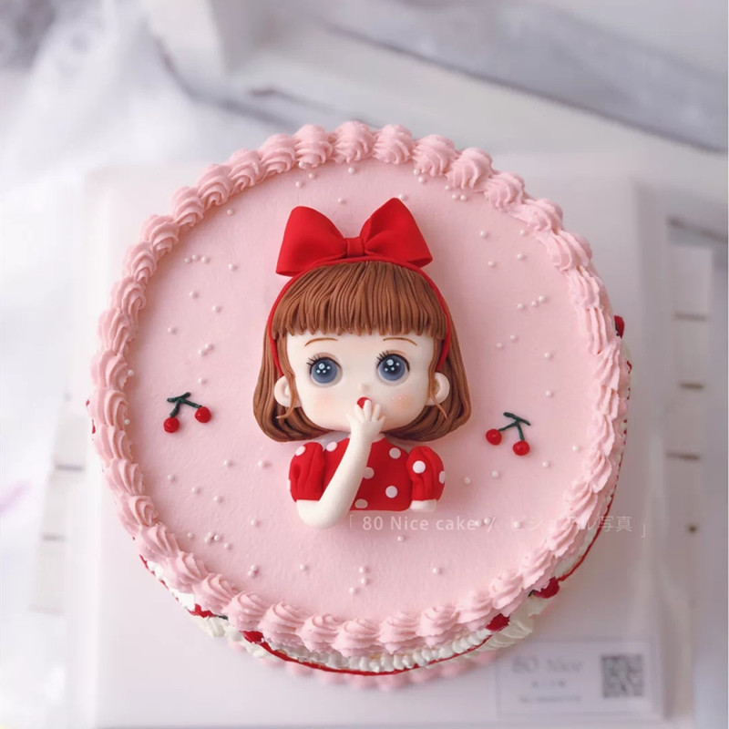 Phụ kiện trang trí bánh kem hình bé trai/bé gái bằng gốm sứ mềm dễ thương