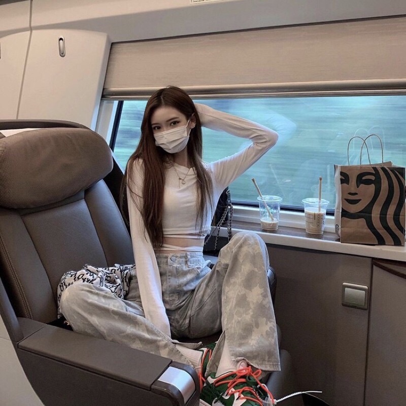 Áo croptop tay dài màu trơn quyến rũ