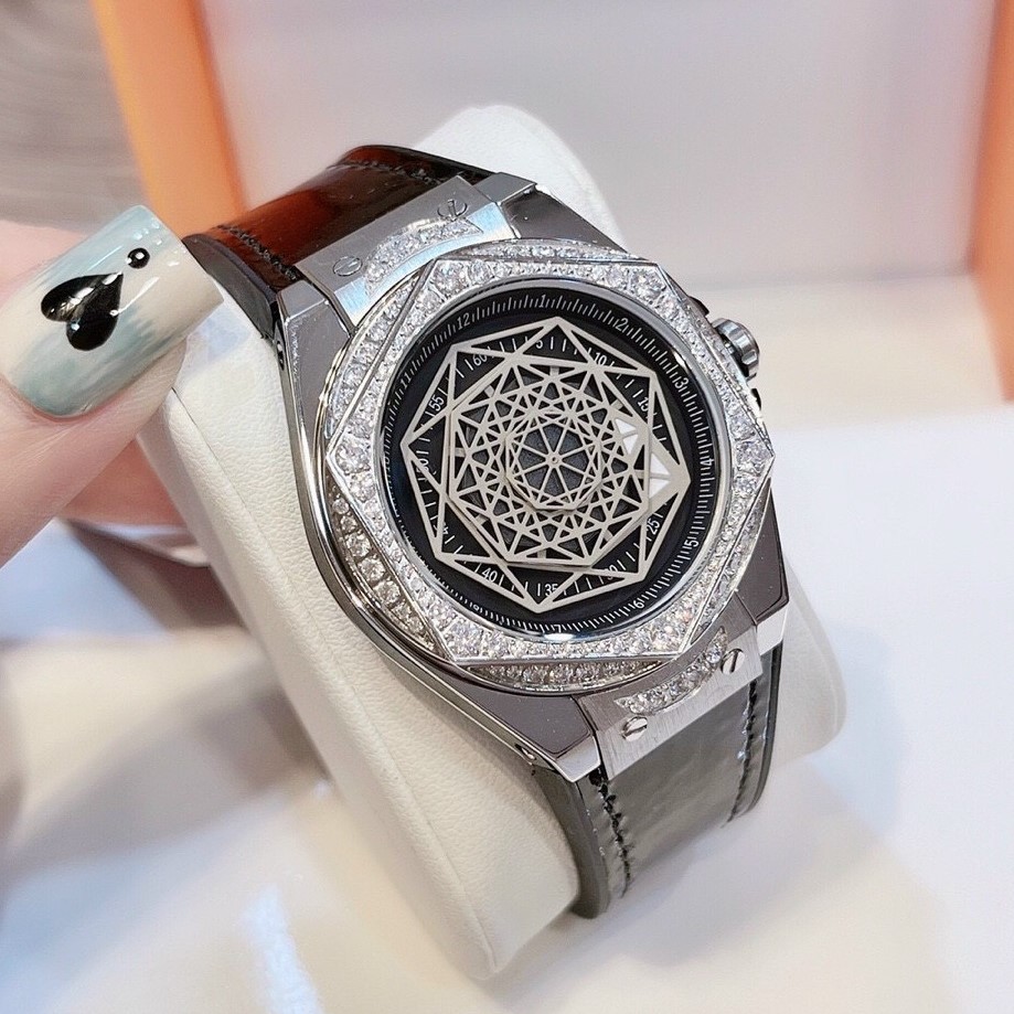 Đồng Hồ Huboler Hanboro Nữ Dây Silicon Bọc Da Đen Silver Authentic 38mm