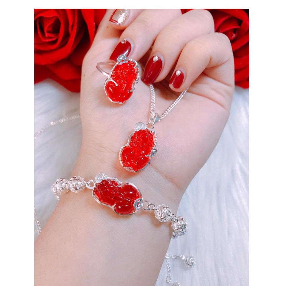 BẠC XINH NHẤT LINH