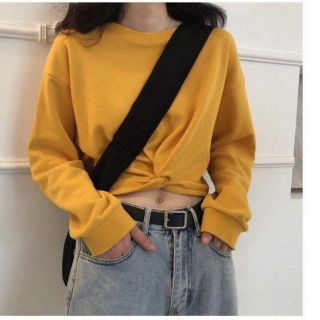 Áo croptop xoắn bụng cá tính_dn