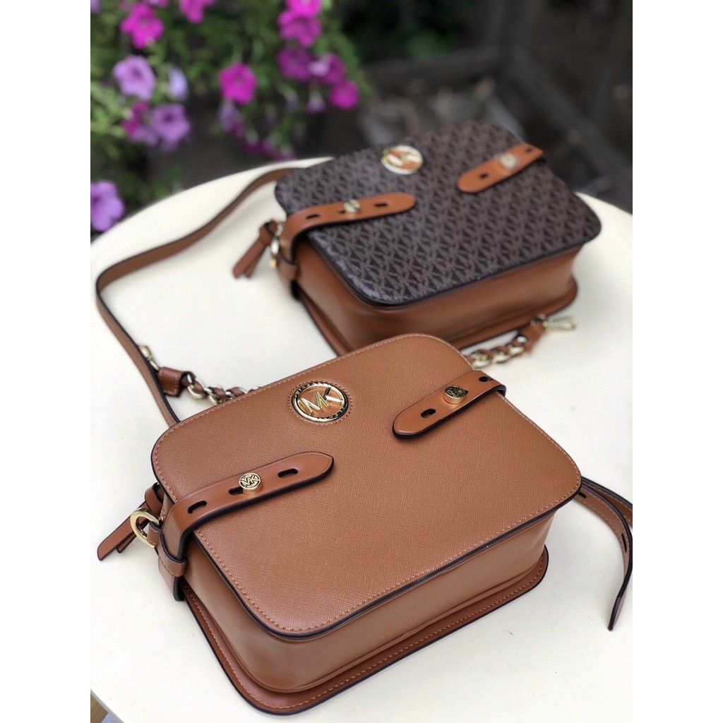 MichaelKors Carmen Large Camera Crossbody Bag. Túi MK mẫu mới nhất 2021 sang chảnh đốn tim các chị em về đây!0905616969