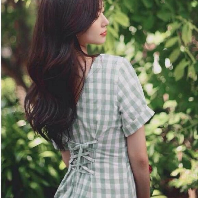 Đầm caro xanh đan dây lưng