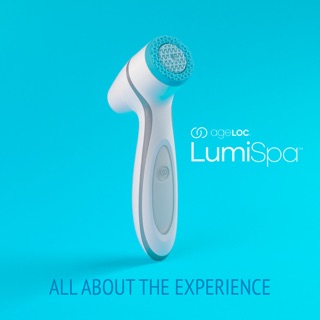 Máy rửa mặt Lumispa Ageloc kèm sữa rửa mặt thích hợp với từng loại da tặng kèm miếng rửa mặt .