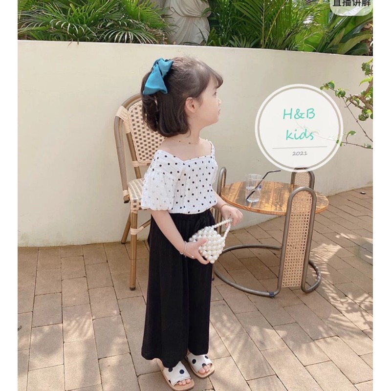 Set quần áo cho bé gái [𝐌Ẫ𝐔 𝐇𝐎𝐓 𝟐𝟎𝟐𝟏] áo chấm bi quần đen siêu cute dành cho bé từ 13-25kg