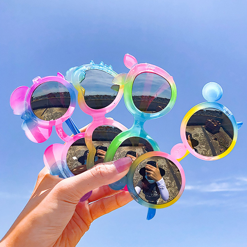 Kính Mát Hình Tròn Họa Tiết Hoạt Hình Chống Tia UV400 Cho Bé Trai Bé Gái 2021