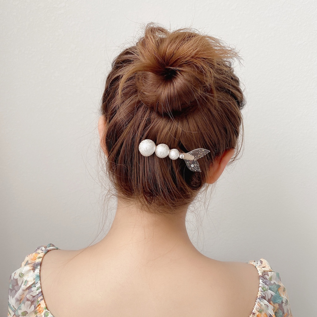 Kẹp tóc đính ngọc trai nhân tạo xinh xắn theo phong cách 2092610