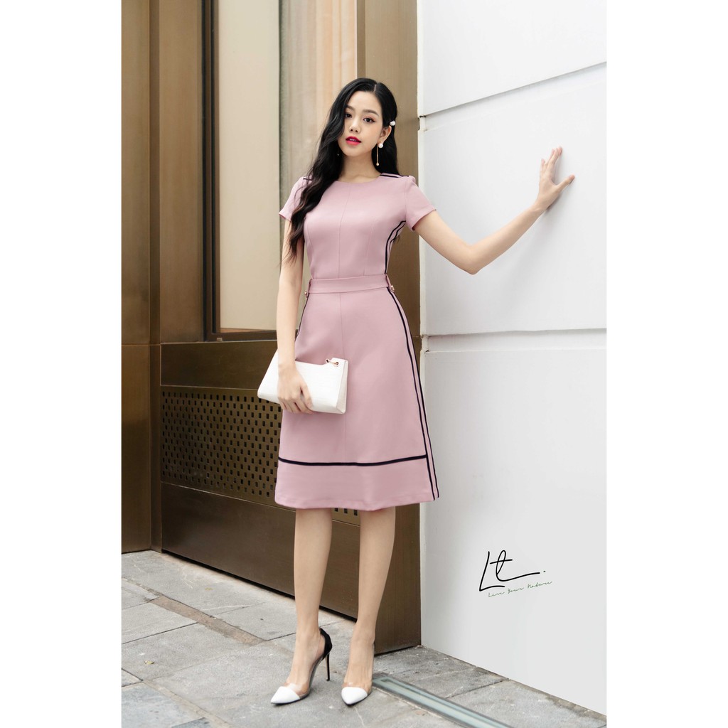 VÁY XOÈ CỔ TRÒN PHỐI DÂY NHUNG | BigBuy360 - bigbuy360.vn