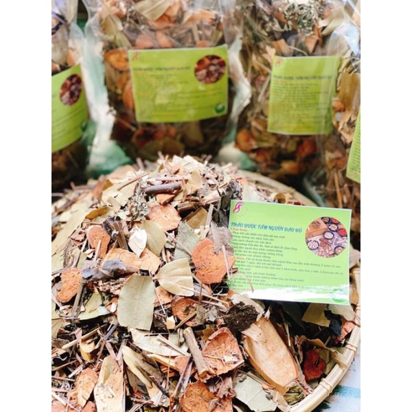 Lá tắm Dao đỏ sau sinh