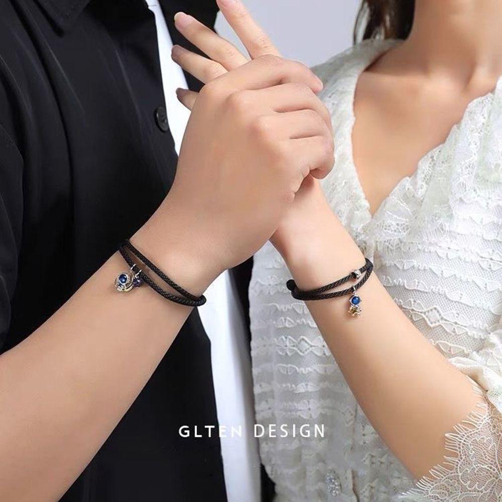 Vòng Tay Hình Phi Hành Gia Thời Trang Cho Cặp Đôi
