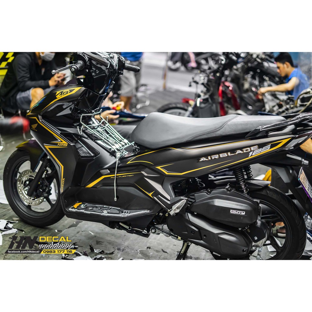 Tem trùm airblade đen chỉ vàng