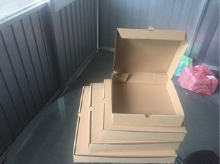 hộp pizza combo 50 giá 210k
