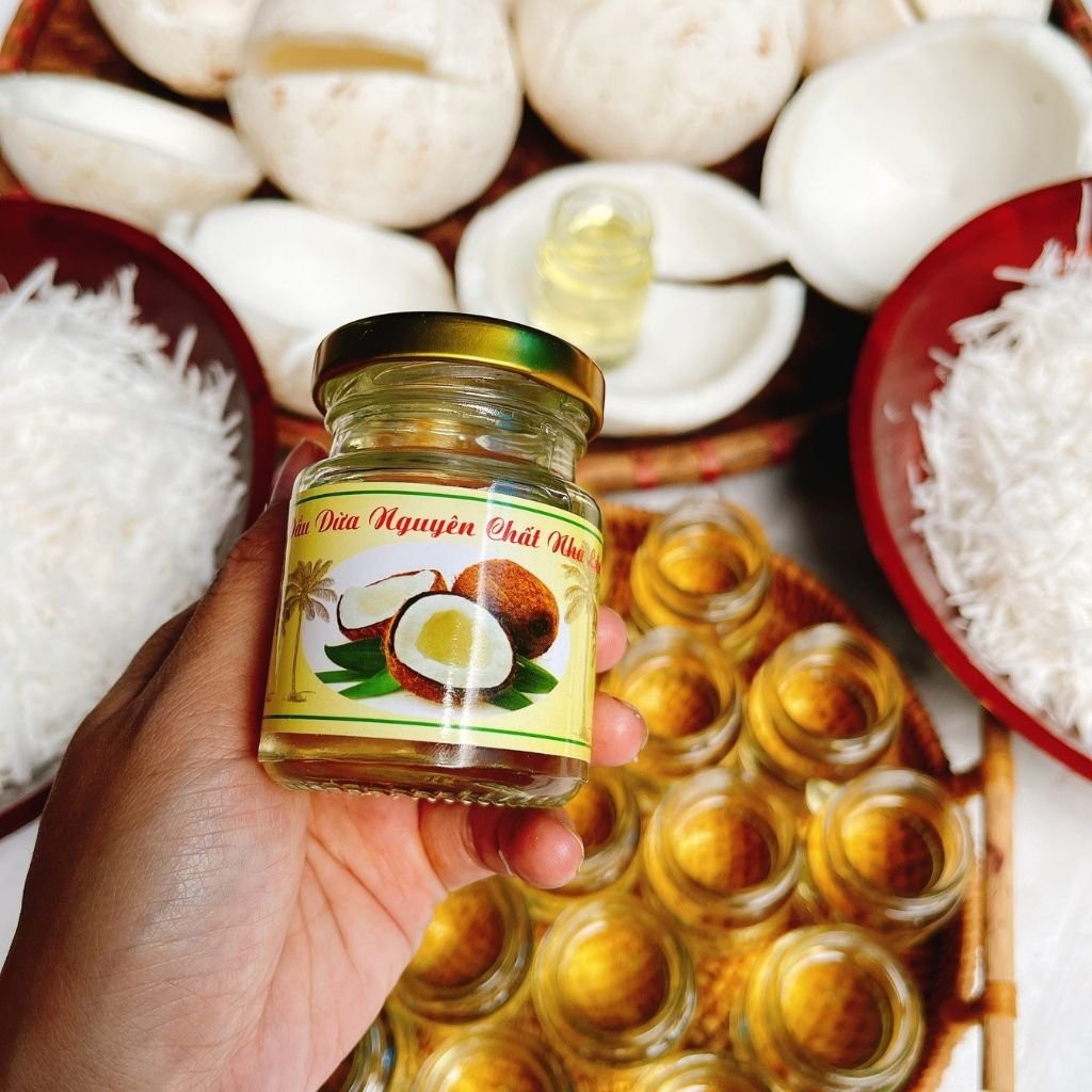 Dầu Dừa Nguyên Chất Handmade ( Dưỡng Tóc- Môi, Dưỡng Dài Mi, Chống Rạn Da) 100ml