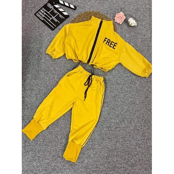 Bộ đồ thể thao thời trang mùa thu dành cho bé