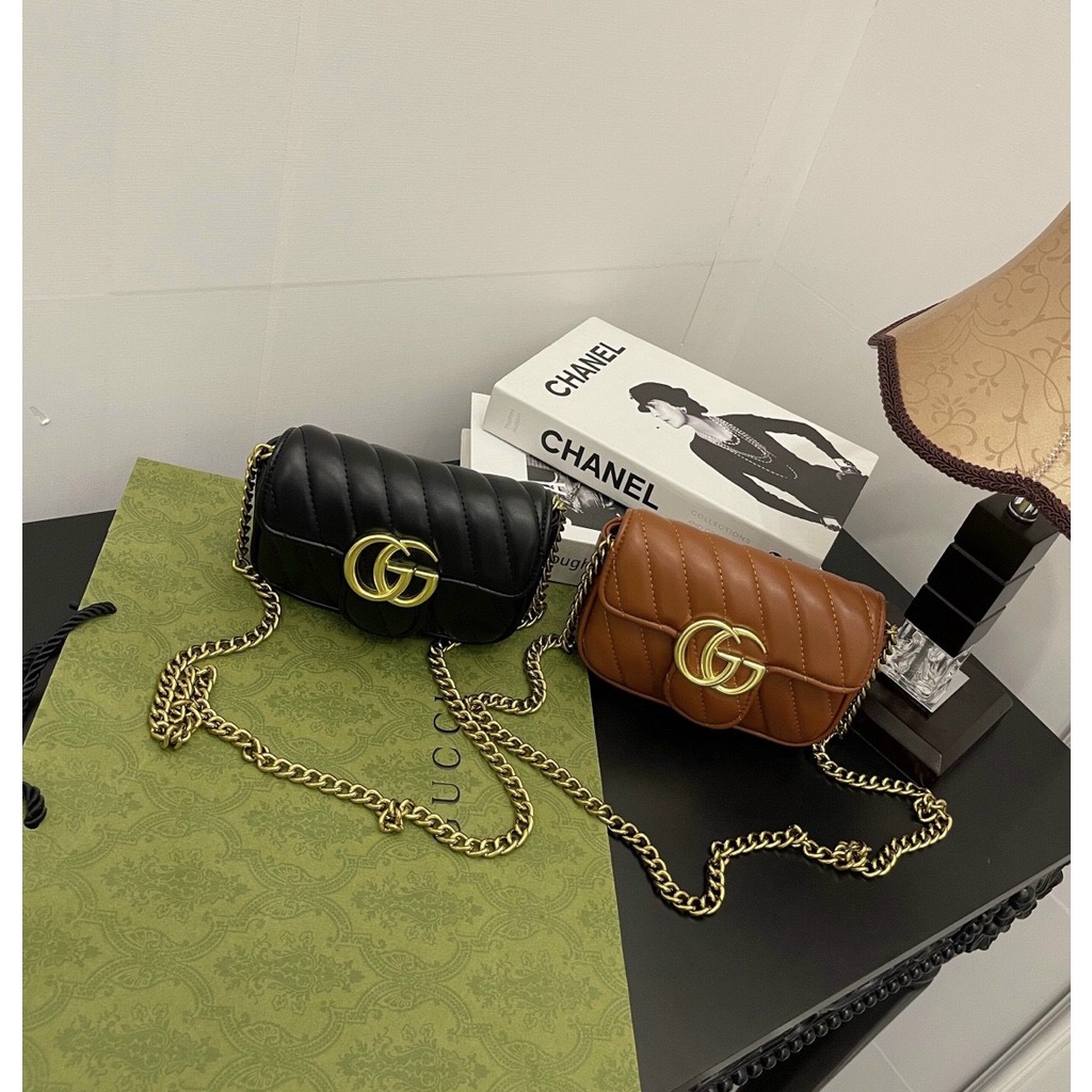 Túi đeo chéo chư G 2 màu xinh xẻo cá tính