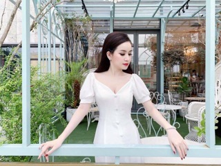 Đầm cổ V nút bọc